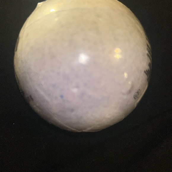 LUSH bath bomb + Whipped SUGAR SOAP scrub + ONE MORE! - Picture 7 of 7